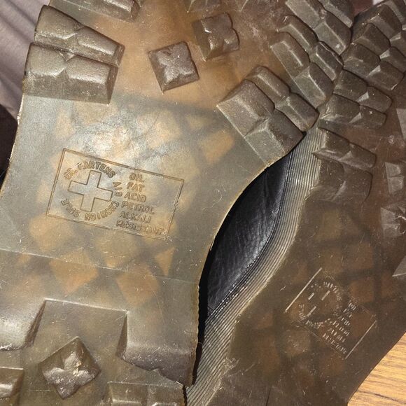 DR. MARTENS AIR WAIR Y2K 10962 Sz 8M 9W Chunky Black Combat Biker Midi Boots - Picture 15 of 16